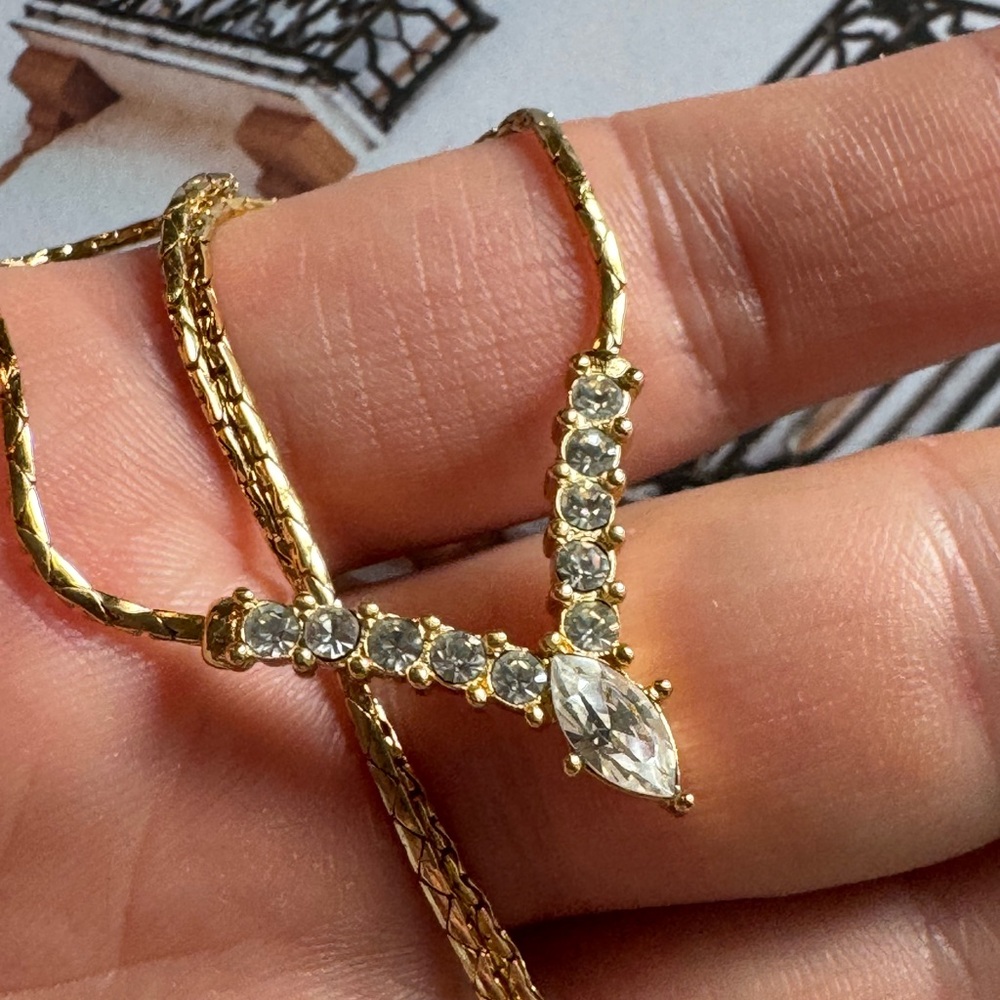 Christian Dior vintage gold plated necklace - Picture 2 of 15